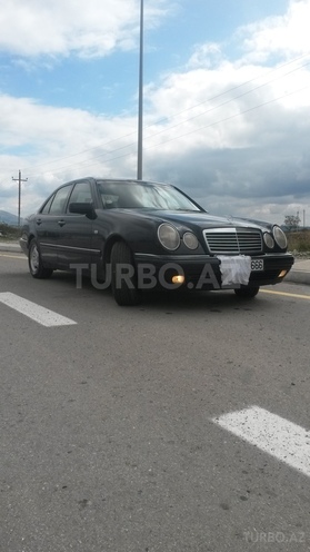 Mercedes E 230 1996, 392,891 km - 2.3 l - Şamaxı