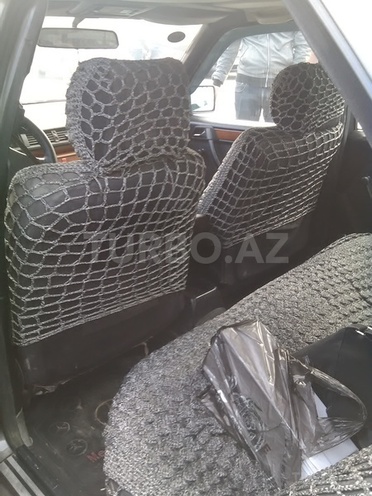 Mercedes E 220 1991, 581,000 km - 0.3 l - Sumqayıt