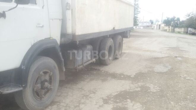 KamAz 53212 1990, 600,000 km - 11.0 л - Quba