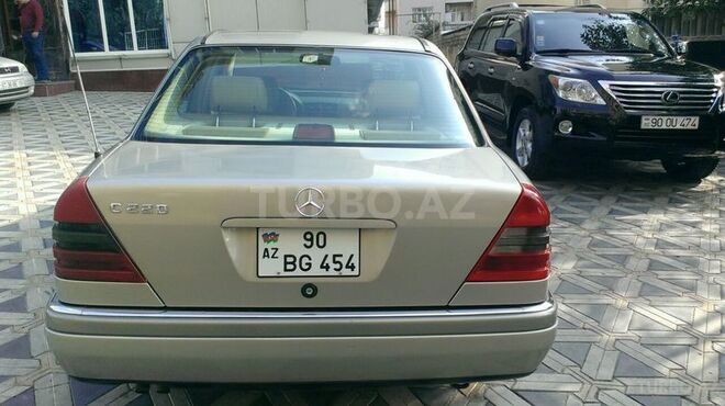 Mercedes C 220 1995, 214,533 km - 2.2 л - Bakı