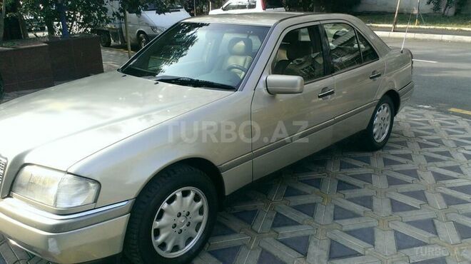 Mercedes C 220 1995, 214,533 km - 2.2 л - Bakı