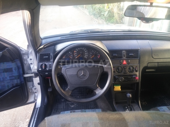 Mercedes C 180 1996, 250,000 km - 1.8 l - Bakı