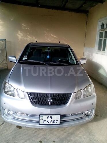 Mitsubishi Airtrek 2002, 300,000 km - 2.0 l - Bakı