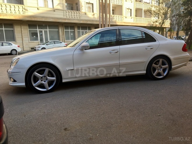 Mercedes E 350 2007, 139,000 km - 3.5 l - Bakı