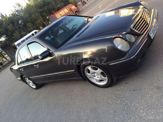 Mercedes E 220 2000, 208,954 km - 2.2 л - Sumqayıt
