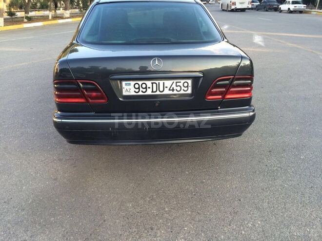 Mercedes E 220 2000, 208,954 km - 2.2 л - Sumqayıt