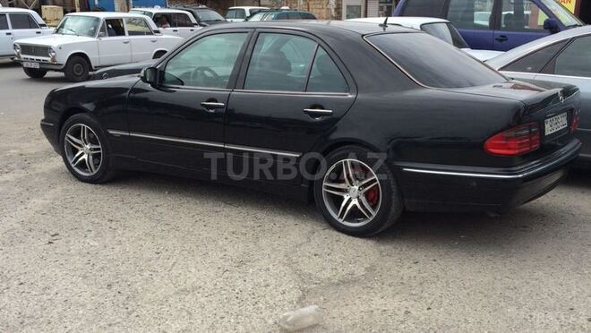Mercedes E 240 1999, 230,000 km - 2.4 l - Bakı