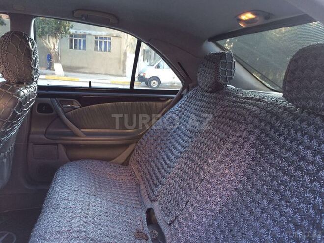 Mercedes E 220 2000, 208,954 km - 2.2 л - Sumqayıt