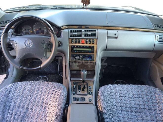 Mercedes E 220 2000, 208,954 km - 2.2 л - Sumqayıt