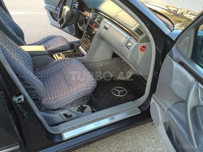 Mercedes E 220 2000, 208,954 km - 2.2 л - Sumqayıt