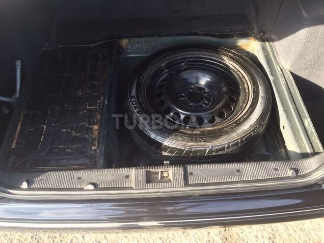 Mercedes E 240 1999, 230,000 km - 2.4 l - Bakı