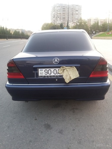 Mercedes C 180 2000, 195,000 km - 1.8 l - Bakı