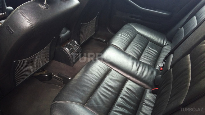 Audi A6 2003, 179,000 km - 2.4 l - Bakı