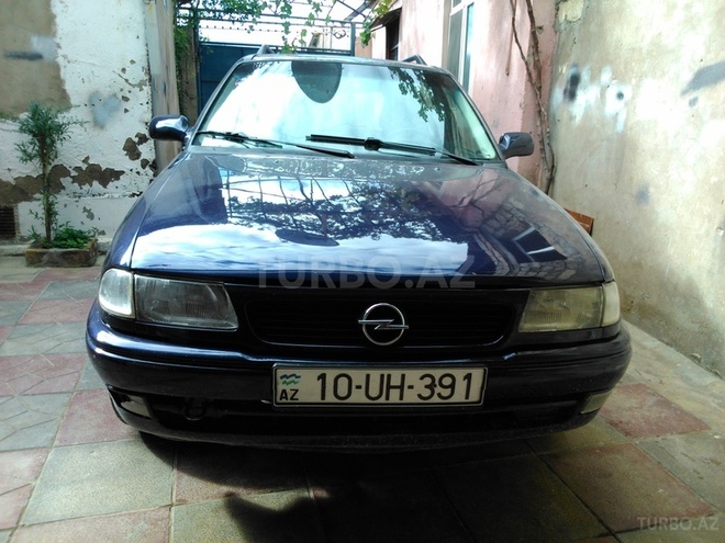 Opel Astra 1996, 78,000 km - 1.6 l - Bakı