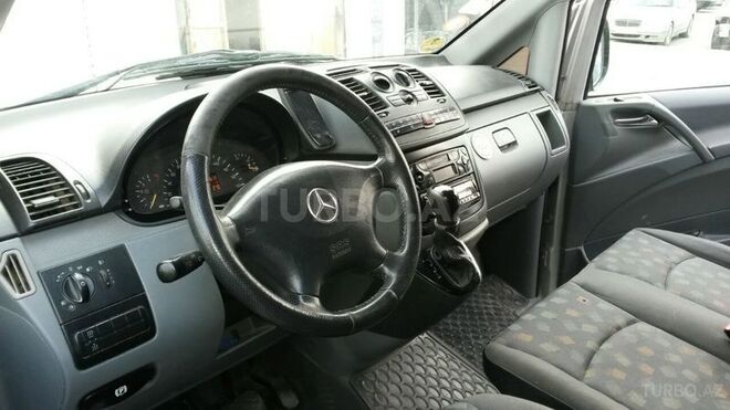 Mercedes Vito 2004, 187,000 km - 2.2 l - Sumqayıt