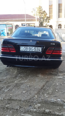 Mercedes E 220 2000, 32,000 km - 2.2 л - Bakı