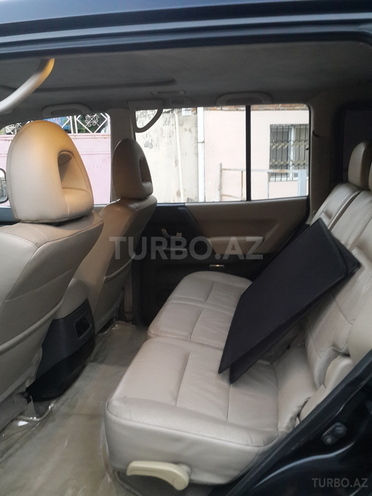 Mitsubishi Pajero 2005, 250,000 km - 3.0 л - Zaqatala