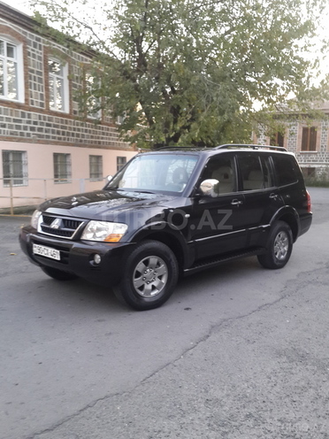 Mitsubishi Pajero 2005, 250,000 km - 3.0 л - Zaqatala