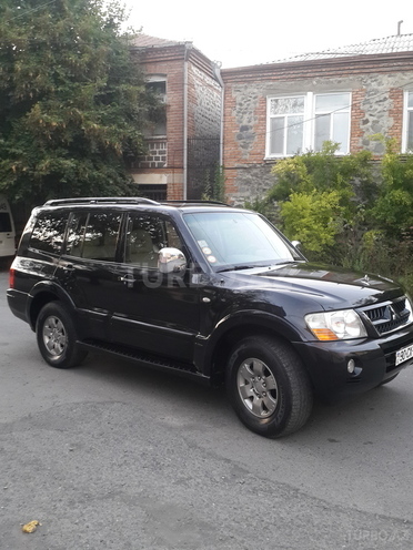 Mitsubishi Pajero 2005, 250,000 km - 3.0 л - Zaqatala