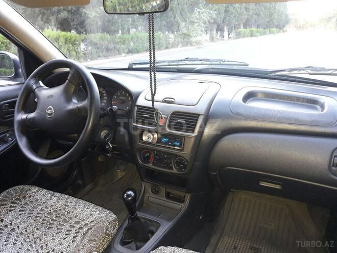 Nissan Sunny 2003, 250,000 km - 1.6 л - Sumqayıt