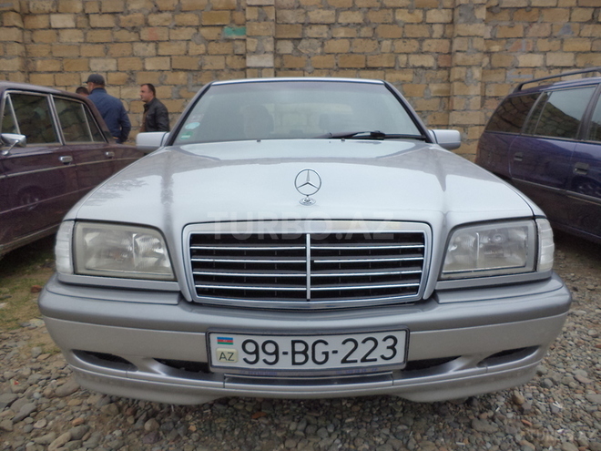 Mercedes C 180 1999, 200,000 km - 1.8 л - Gəncə