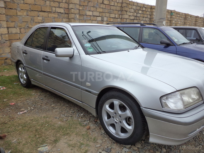 Mercedes C 180 1999, 200,000 km - 1.8 л - Gəncə