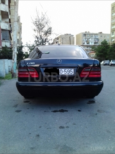 Mercedes E 280 1999, 245,000 km - 2.8 l - Bakı