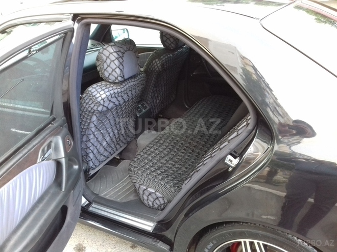 Mercedes E 280 1999, 245,000 km - 2.8 l - Bakı