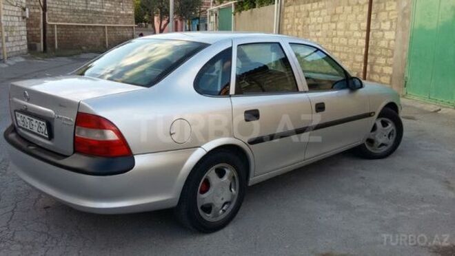 Opel Vectra 1998, 285,000 km - 1.8 l - Bakı