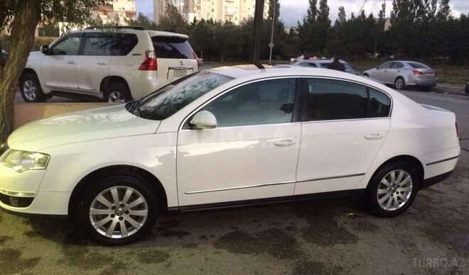 Volkswagen Passat 2010, 140,000 km - 1.8 l - Bakı