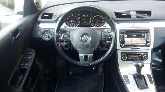 Volkswagen Passat 2010, 104,000 km - 1.8 l - Bakı