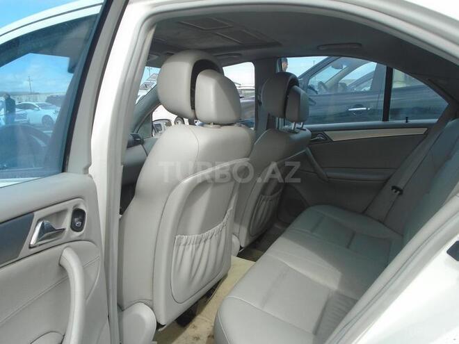 Mercedes C 230 2005, 214,000 km - 2.5 l - Bakı