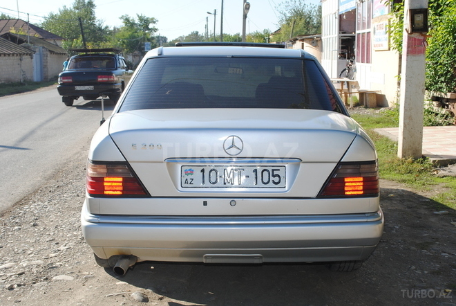 Mercedes E 200 1994, 467,850 km - 2.0 l - Bakı