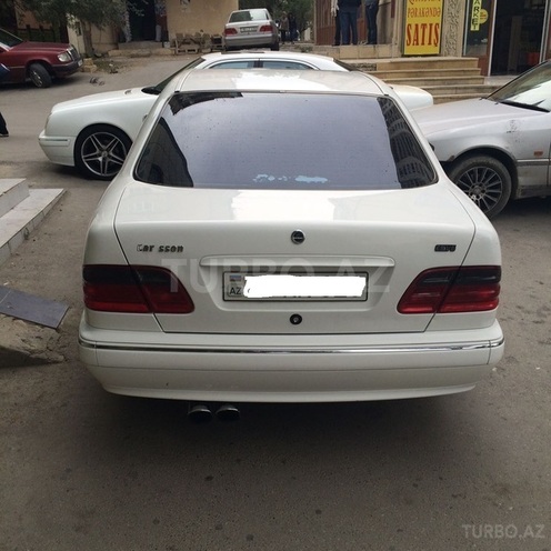 Mercedes E 320 2000, 190,000 km - 3.2 л - Bakı