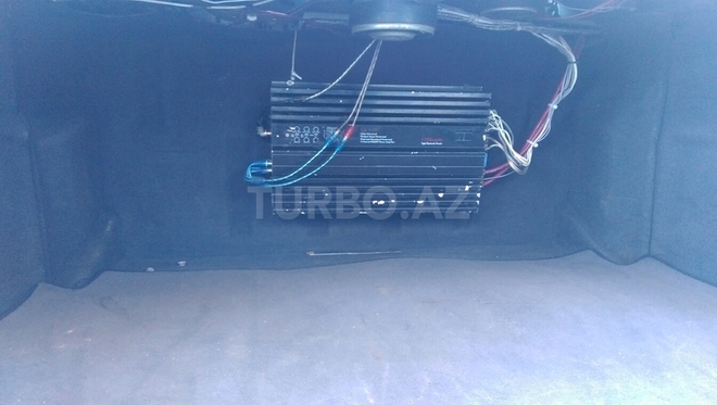 Mercedes E 270 2000, 300,000 km - 2.7 л - Bakı