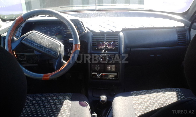 LADA (VAZ) 2110 2006, 178,000 km - 1.6 l - Quba