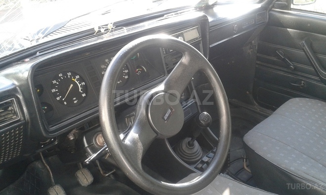 LADA (VAZ) 2107 1992, 255,536 km - 0.2 l - Salyan