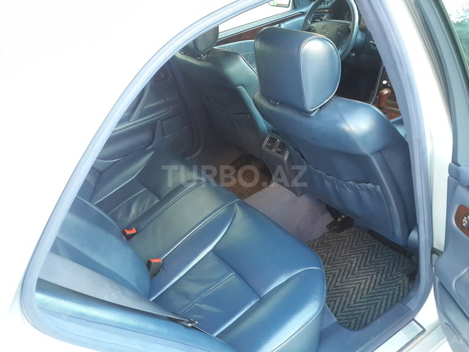 Mercedes E 220 2000, 193,775 km - 2.2 l - Bakı