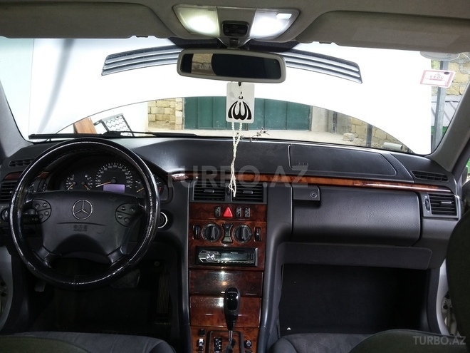 Mercedes E 220 2000, 442,158 km - 2.2 l - Sumqayıt