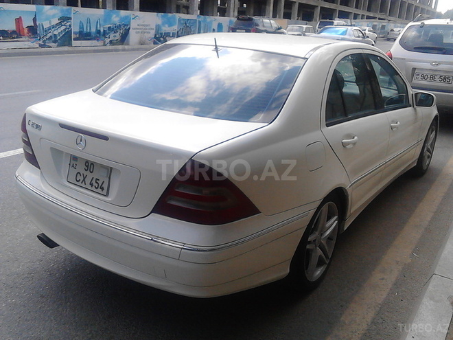 Mercedes C 230 2004, 325,000 km - 1.8 l - Bakı