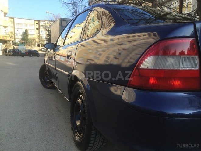 Opel Vectra 1997, 390,000 km - 2.0 l - Bakı