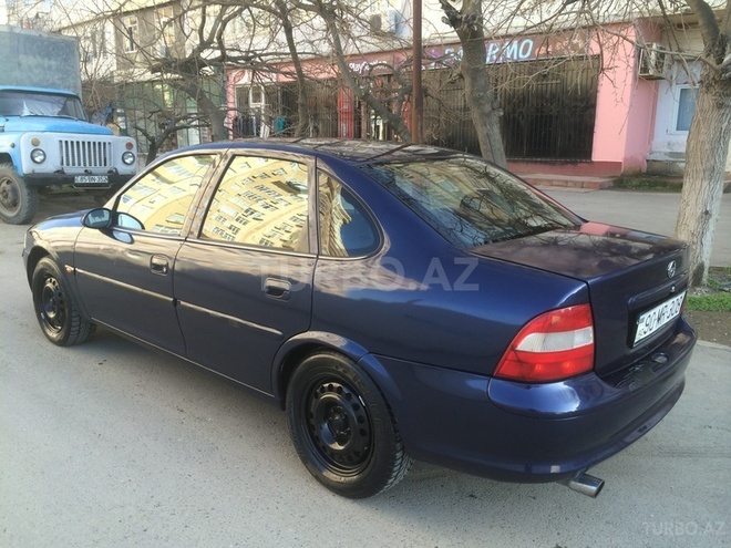 Opel Vectra 1997, 390,000 km - 2.0 l - Bakı