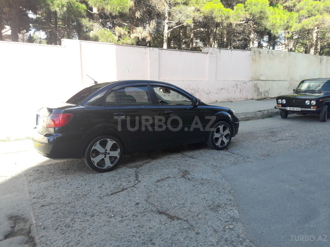 Kia Rio 2006, 140,000 km - 1.6 l - Bakı