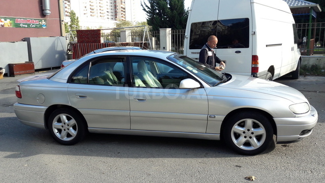 Opel Omega 2001, 282,000 km - 3.0 l - Bakı