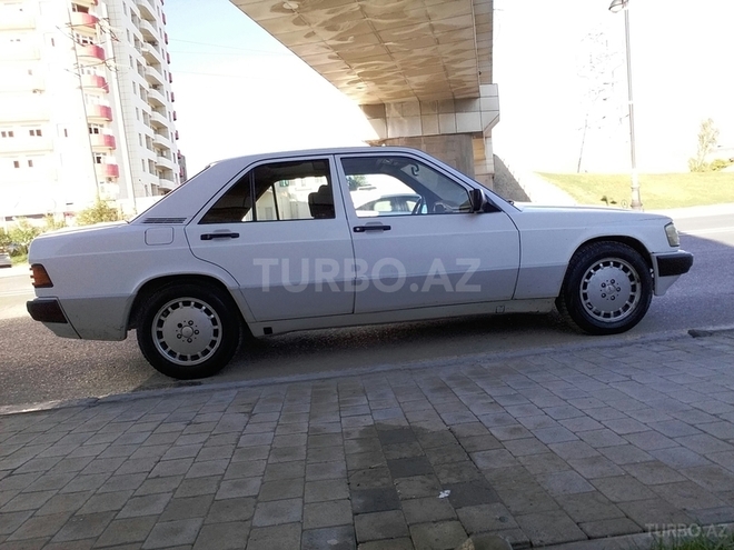 Mercedes 190 1990, 404,492 km - 1.8 л - Bakı