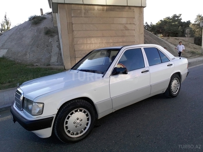 Mercedes 190 1990, 404,492 km - 1.8 л - Bakı