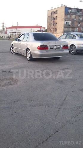 Mercedes E 200 2000, 301,200 km - 2.0 l - Bakı