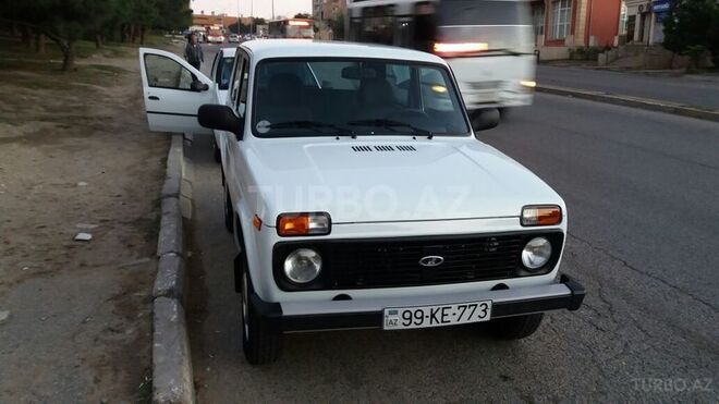 LADA (VAZ) Niva 2015, 2,300 km - 1.7 л - Bakı