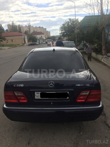 Mercedes E 220 1998, 226,665 km - 2.2 l - Bakı