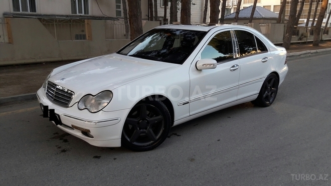 Mercedes C 240 2001, 107,000 km - 2.6 l - Bakı